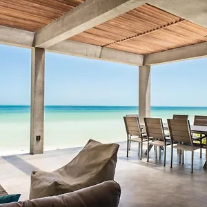 casa-gonza-holbox.quintano-roohotels.com/